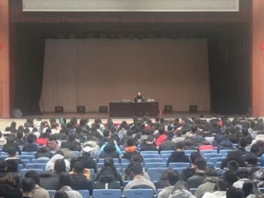 说明: C:\Users\联想\Desktop\IMG_7737.JPG